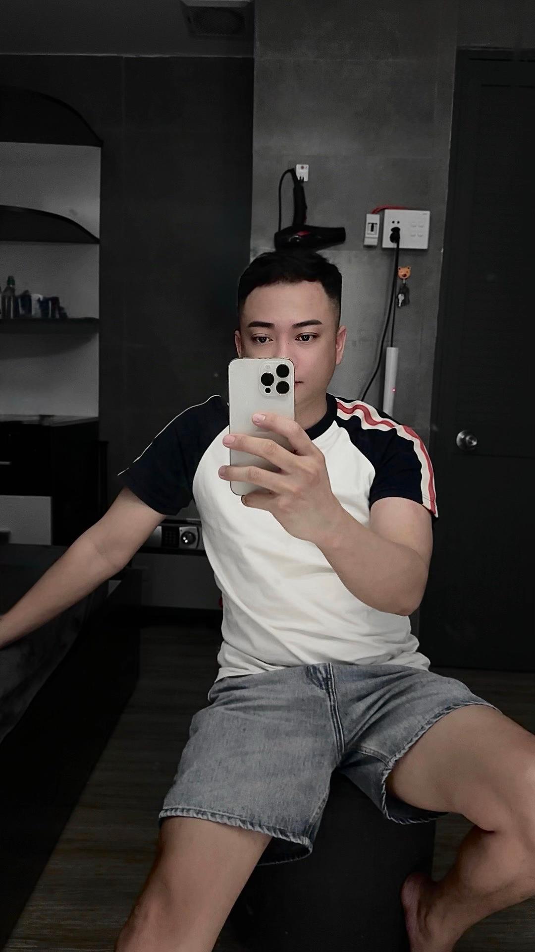 @Phạm Quốc Kh&aacute;nh