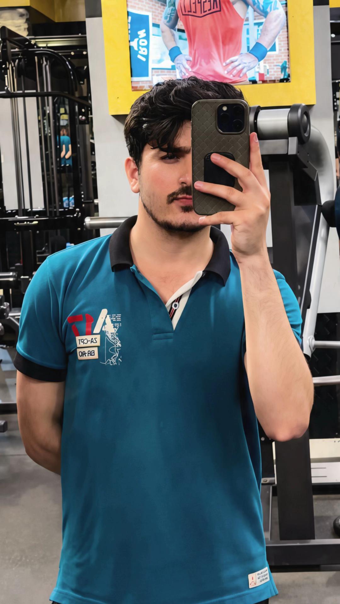 @🦅