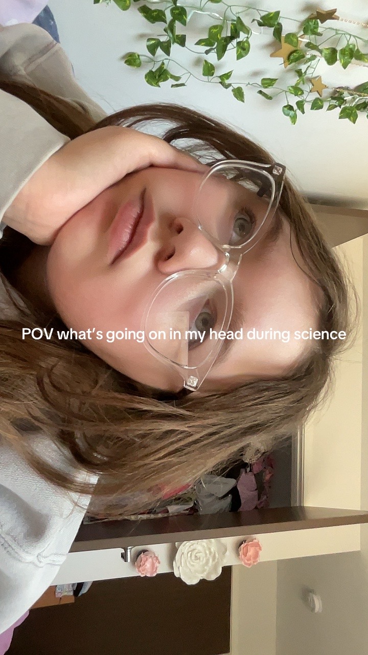 @WhiteRose🤍