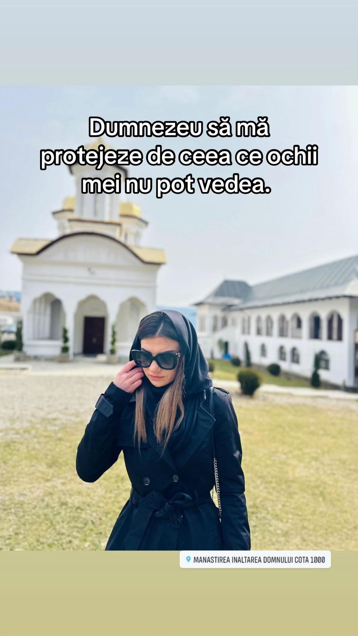 @Adelina Elena