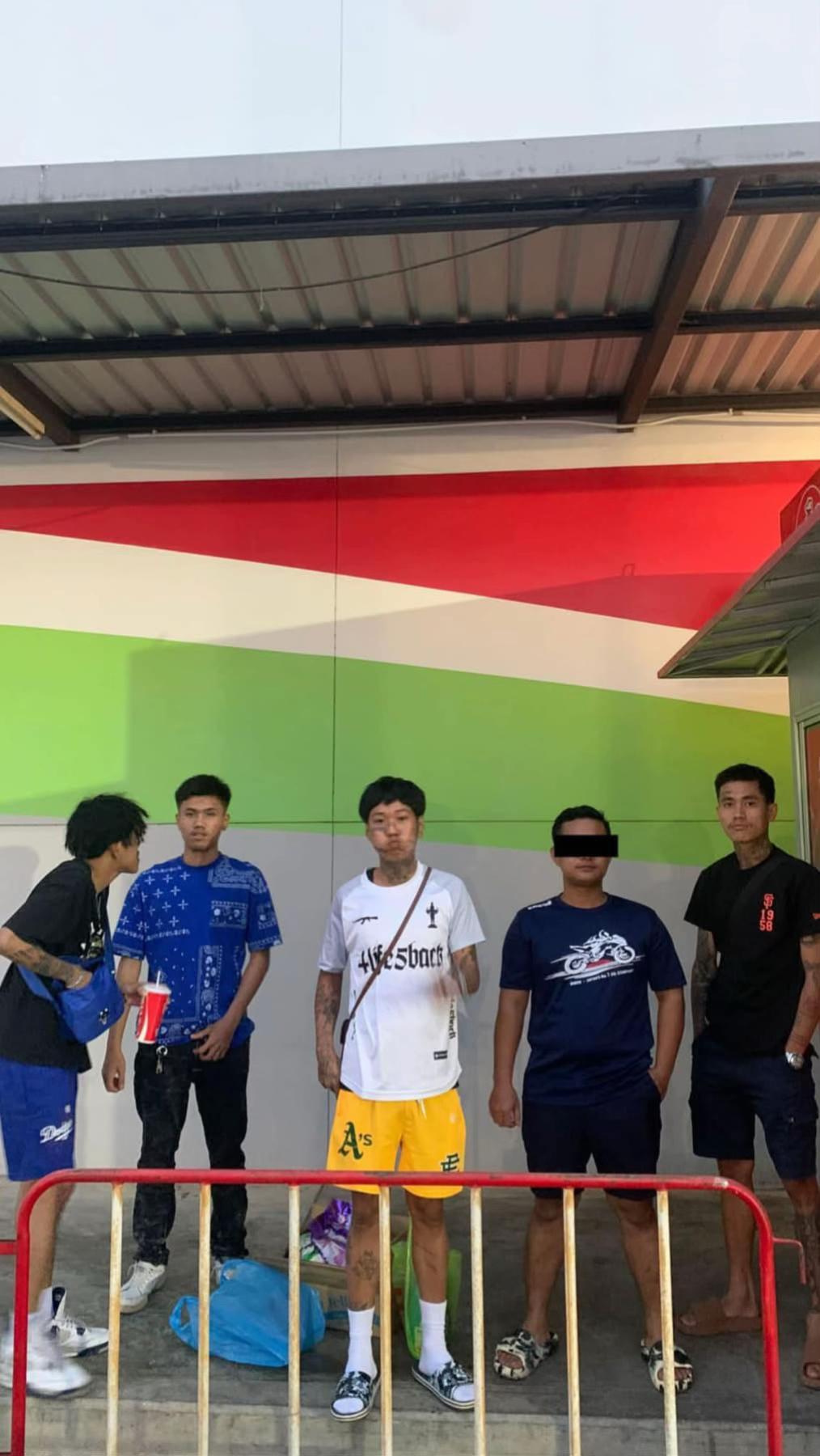 @4T5