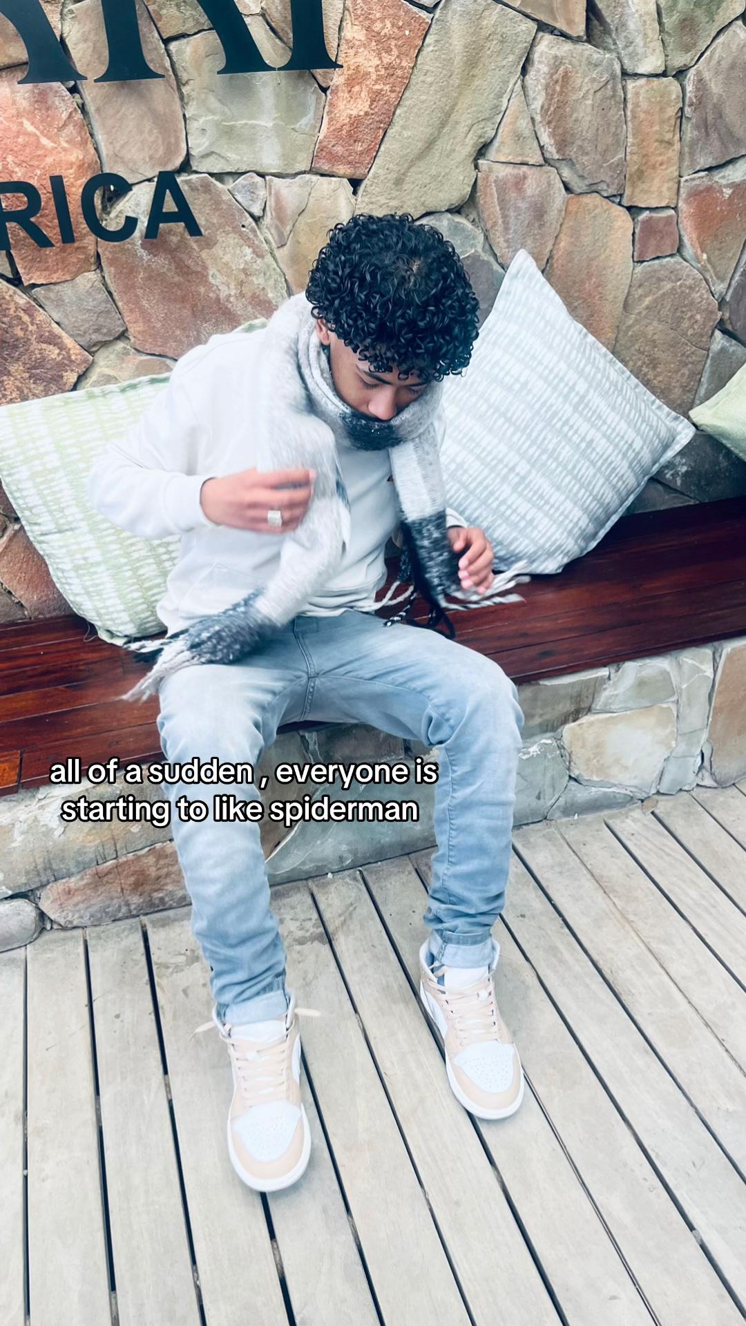 @𝓤𝓷𝓬𝓵𝓮_𝓱𝔂𝓻𝓸𝓷 🗽.