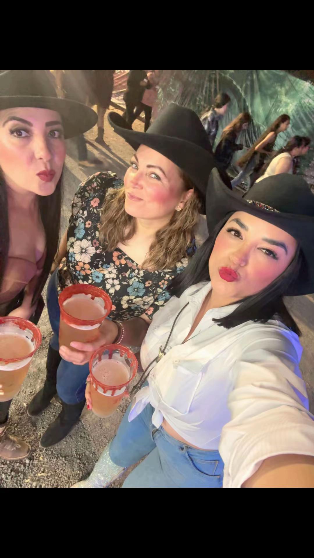 @Koko