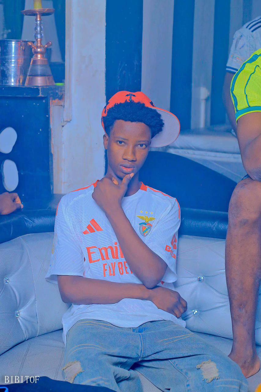 @Tr&otilde;nj&ecirc;&uuml;r 224🇬🇳