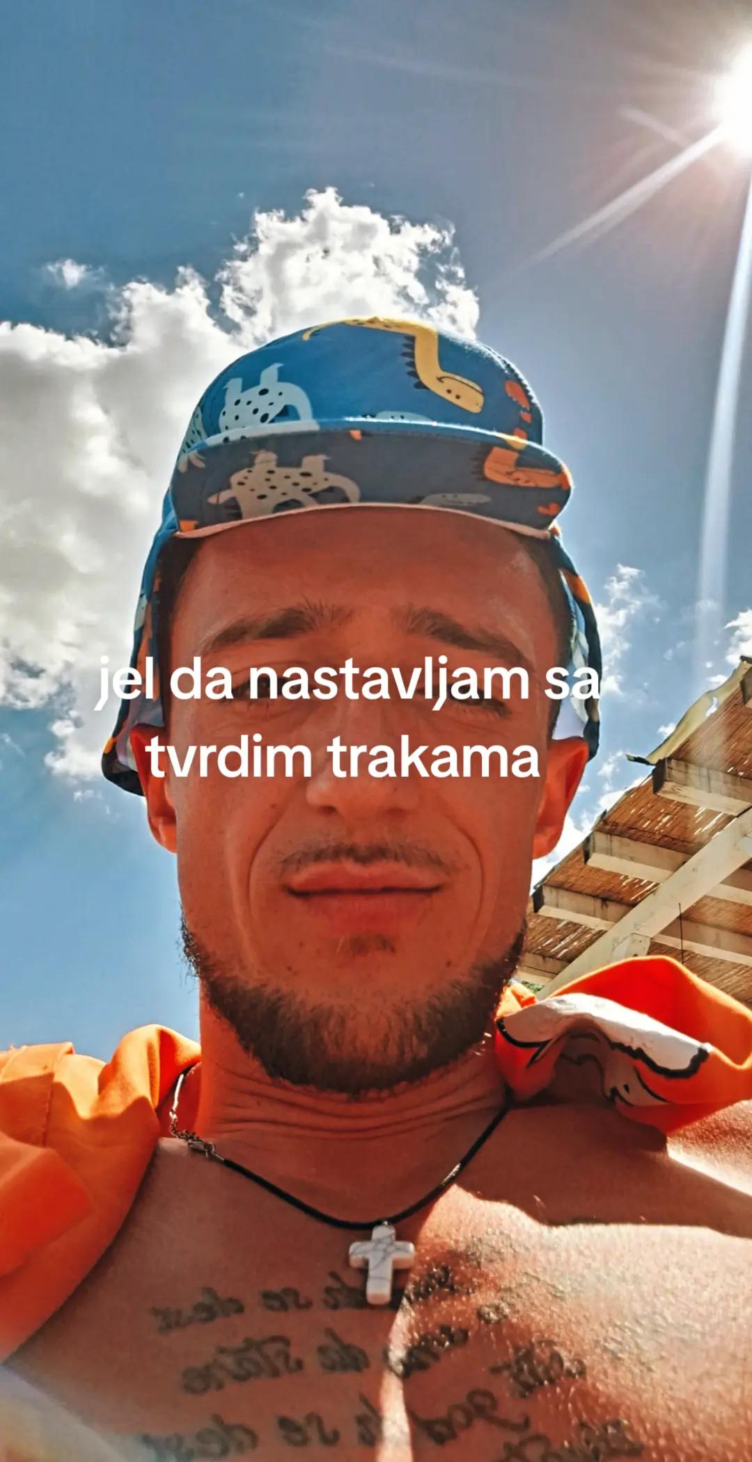 @Cukii99