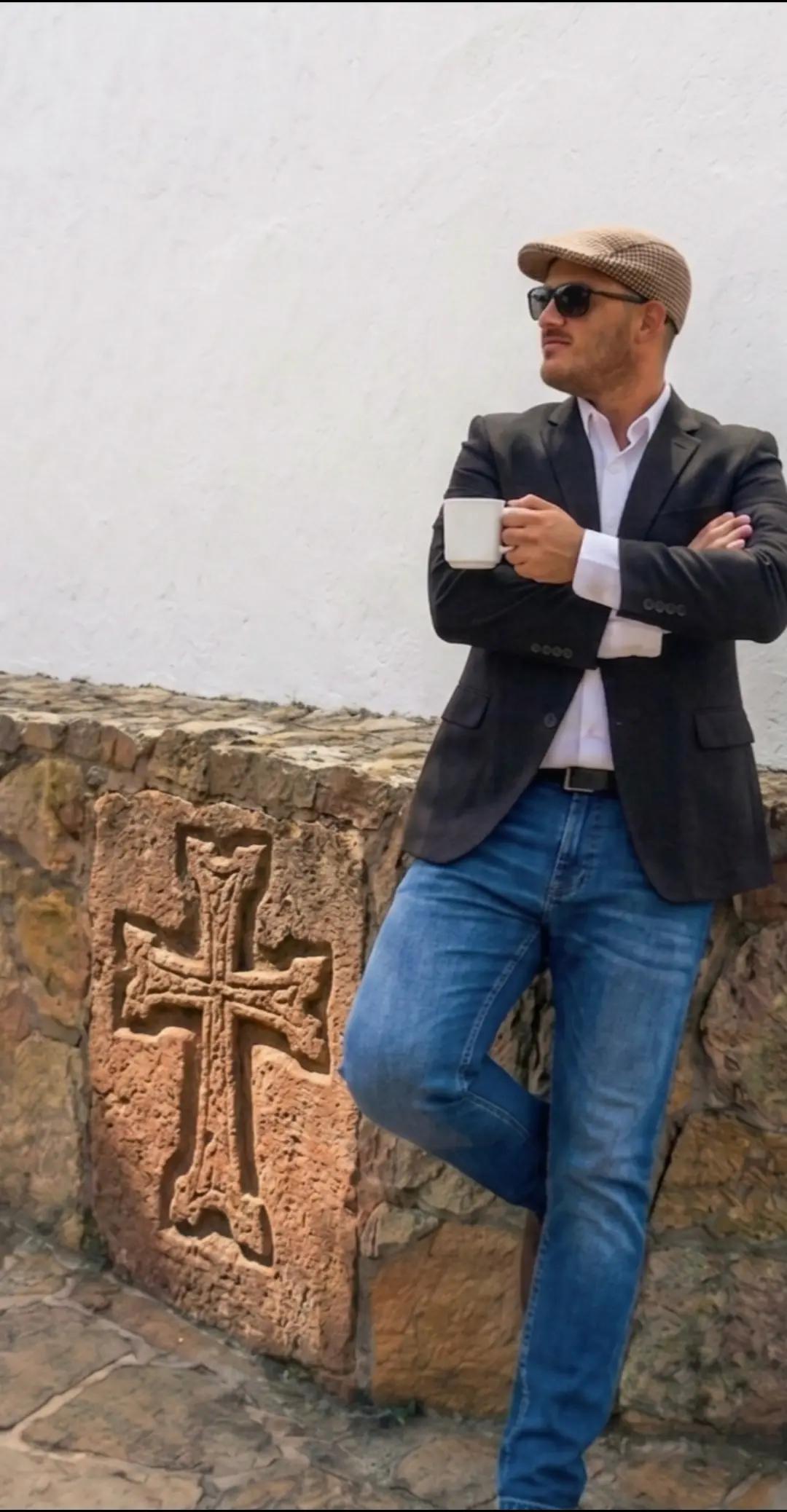 @Alejandro peraza