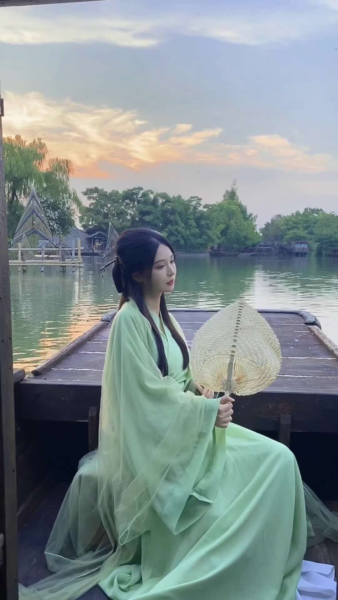 @小肉阿姨yi