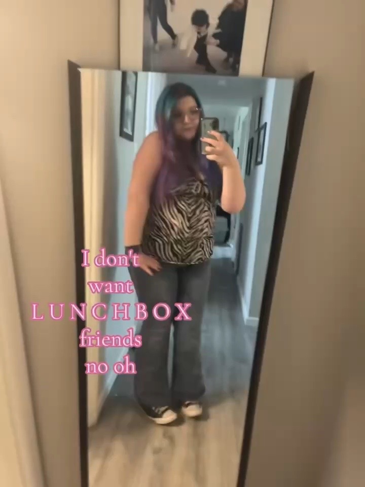 @🦄