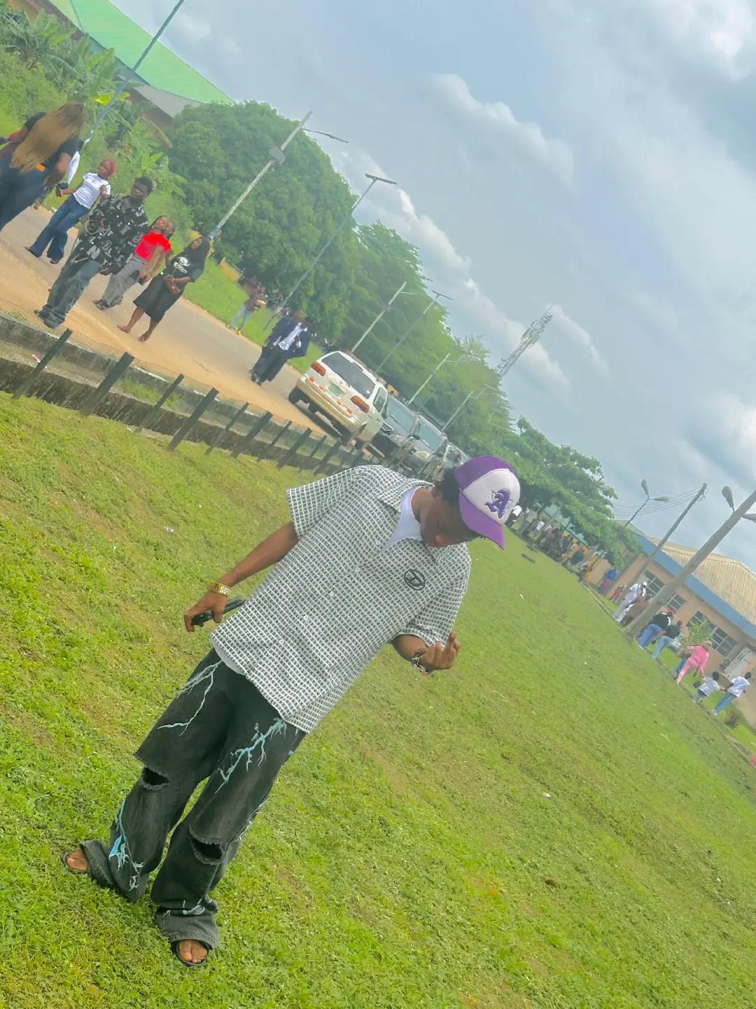@D-$quare 2