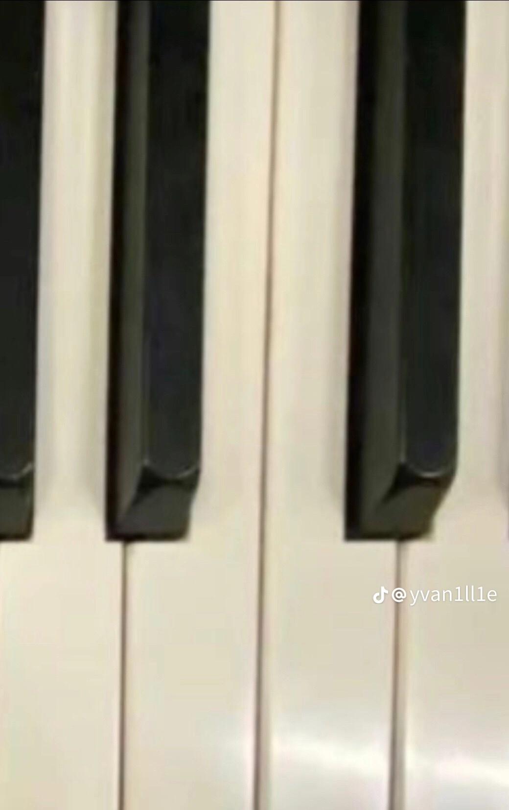 @˙&dagger;✰&dagger;˙