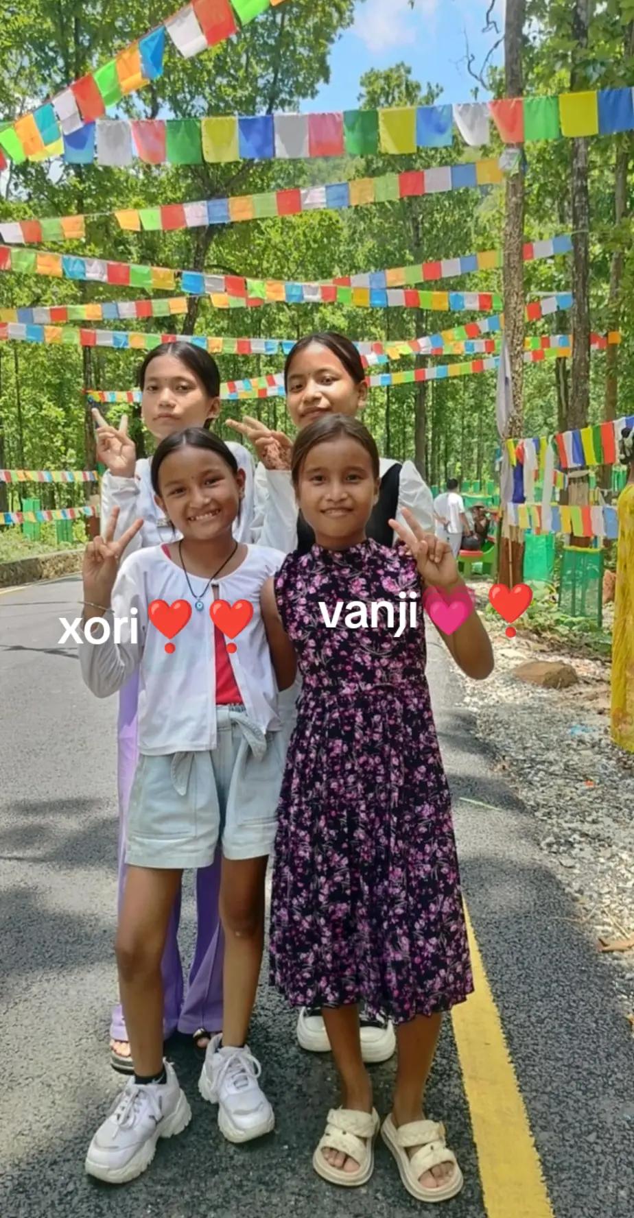 @Aayusha Theeng