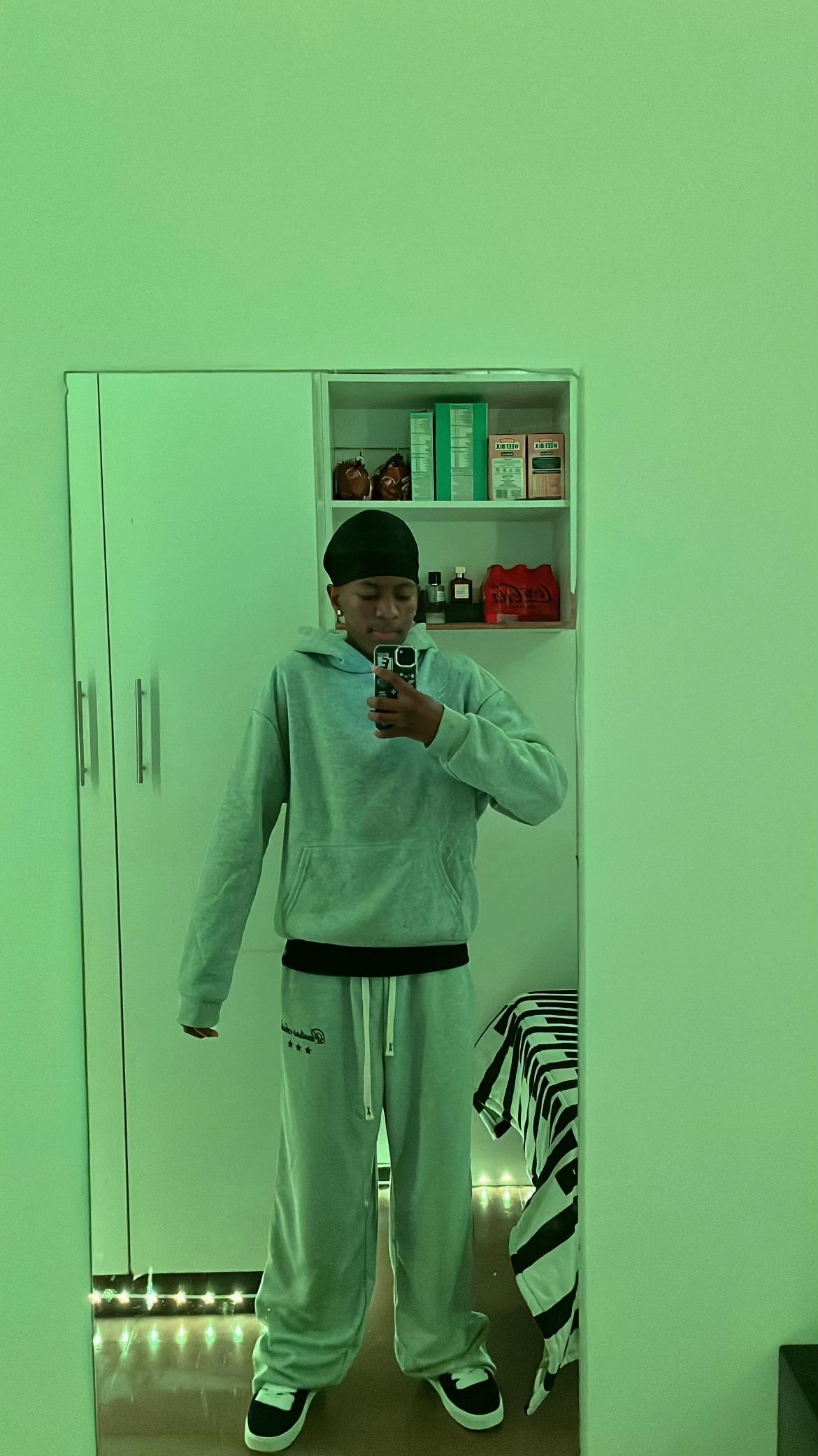 @vxl3ntino_