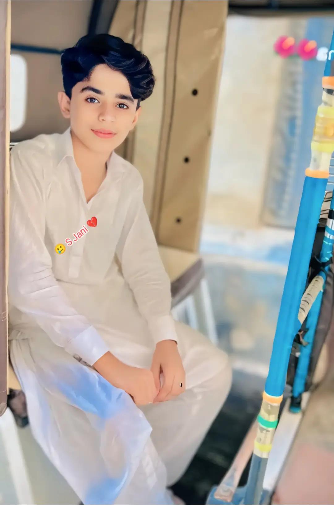 @WaqarAli Baloch🚩باغي🚩⛎