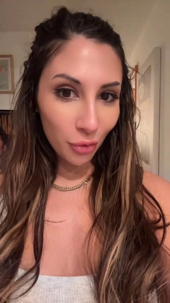 @Gianna Dior