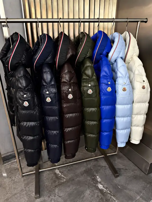 @Lucca Clothing®