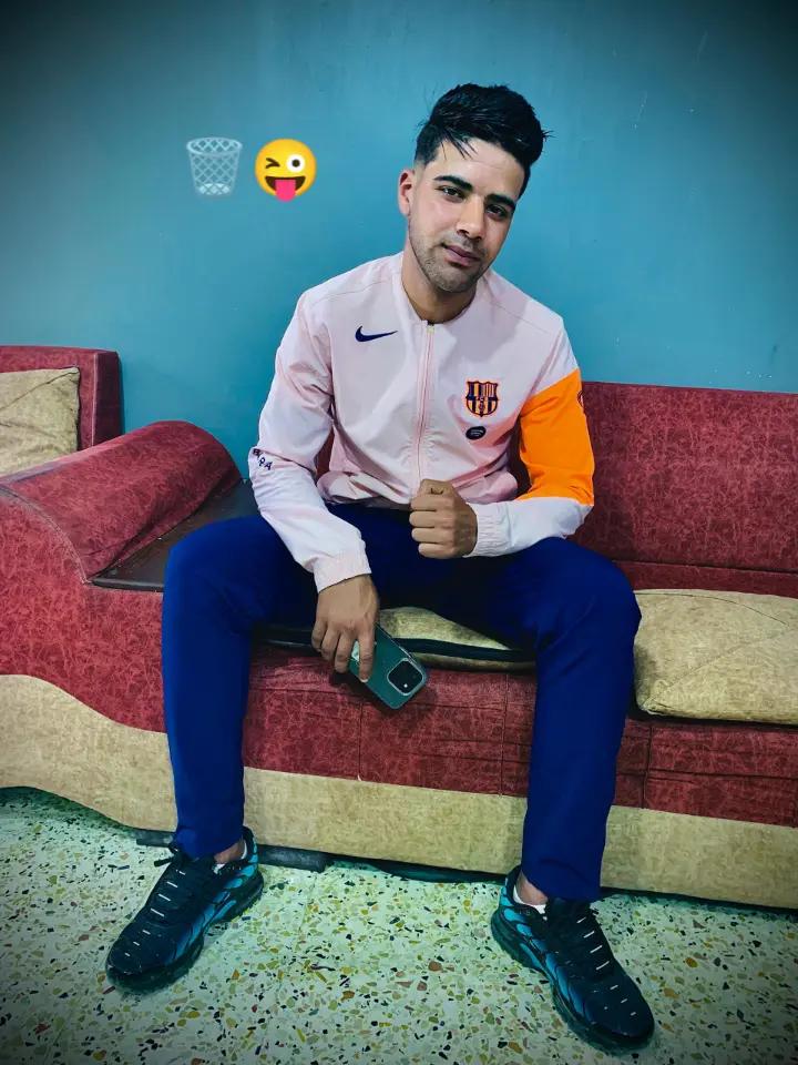 @https://vm.tiktok.com/ZM2JoFkG