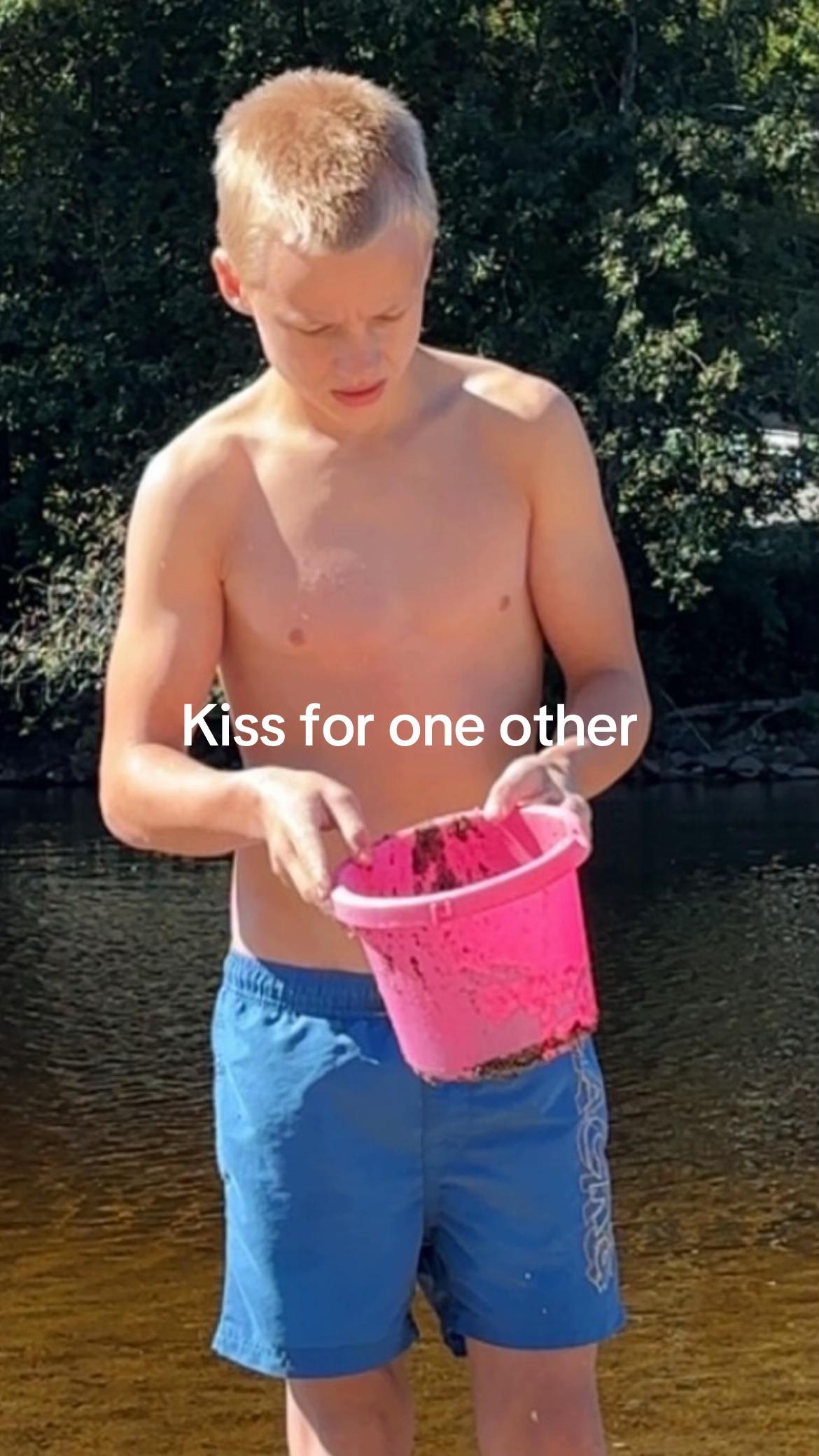 @Aron