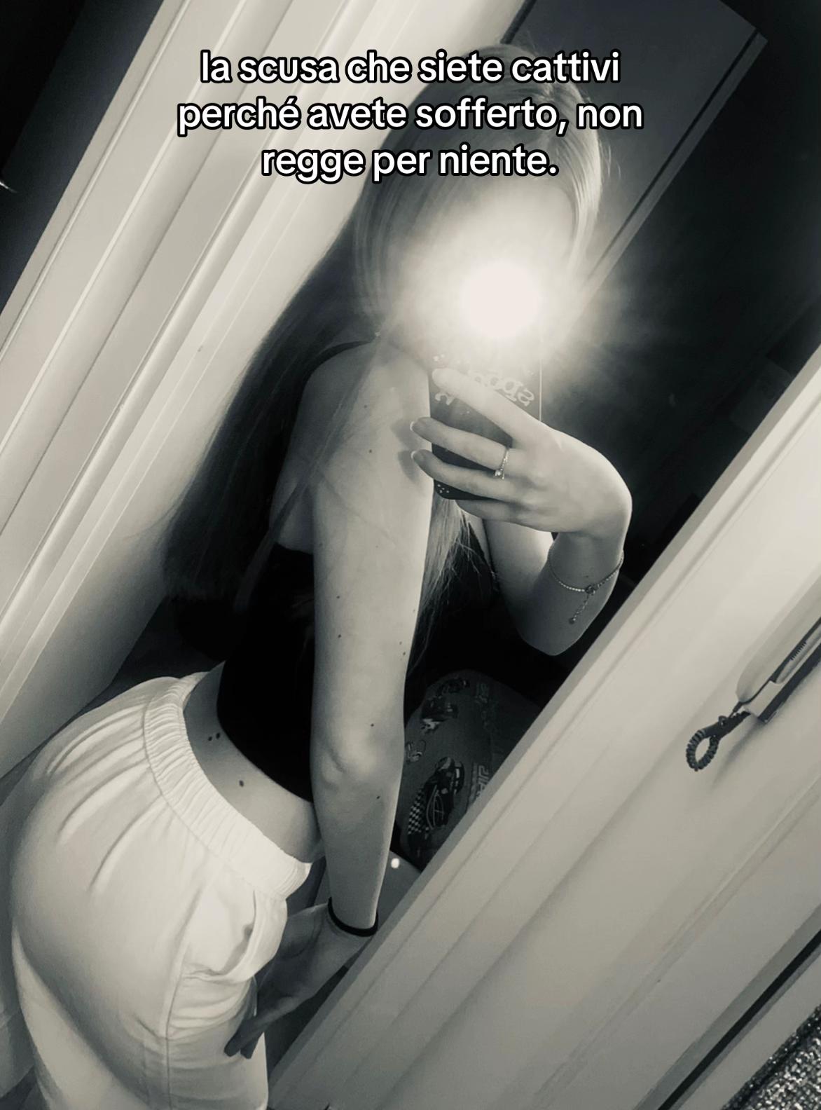 @nicole👻💕