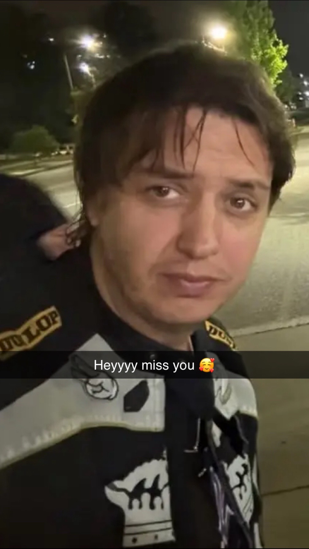 @Julian Casablancas is hot 🥹✌️