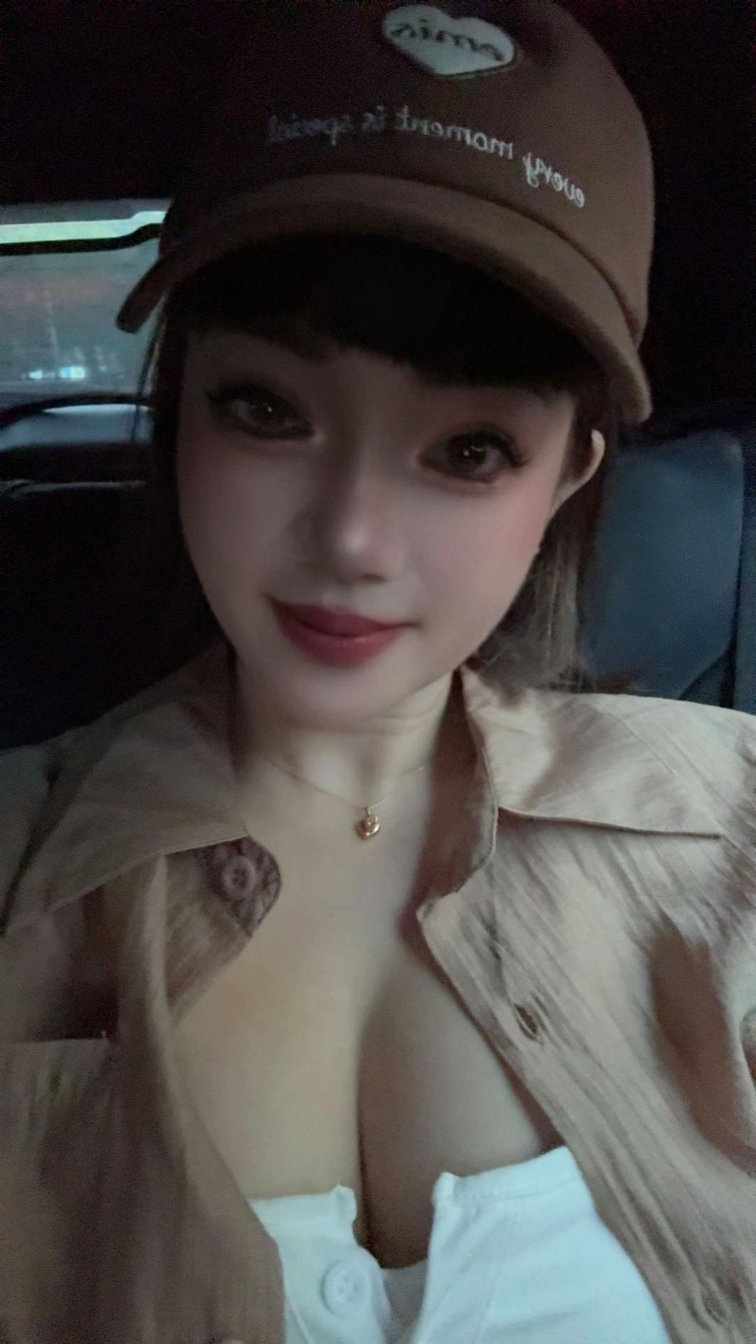 @我是凱莉兒👻Kelly是我