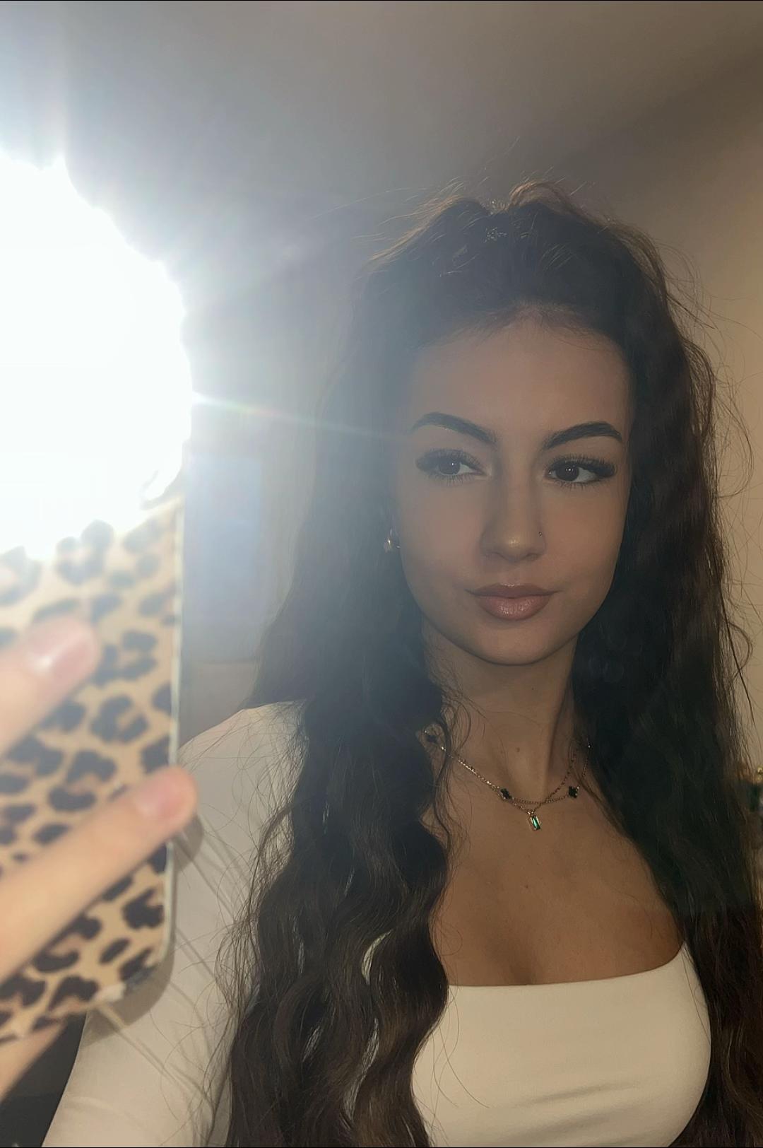 @ℳ𝒶́𝒿ℯ𝓇 𝒵𝓊𝓁ℯ𝒿𝓀𝒶