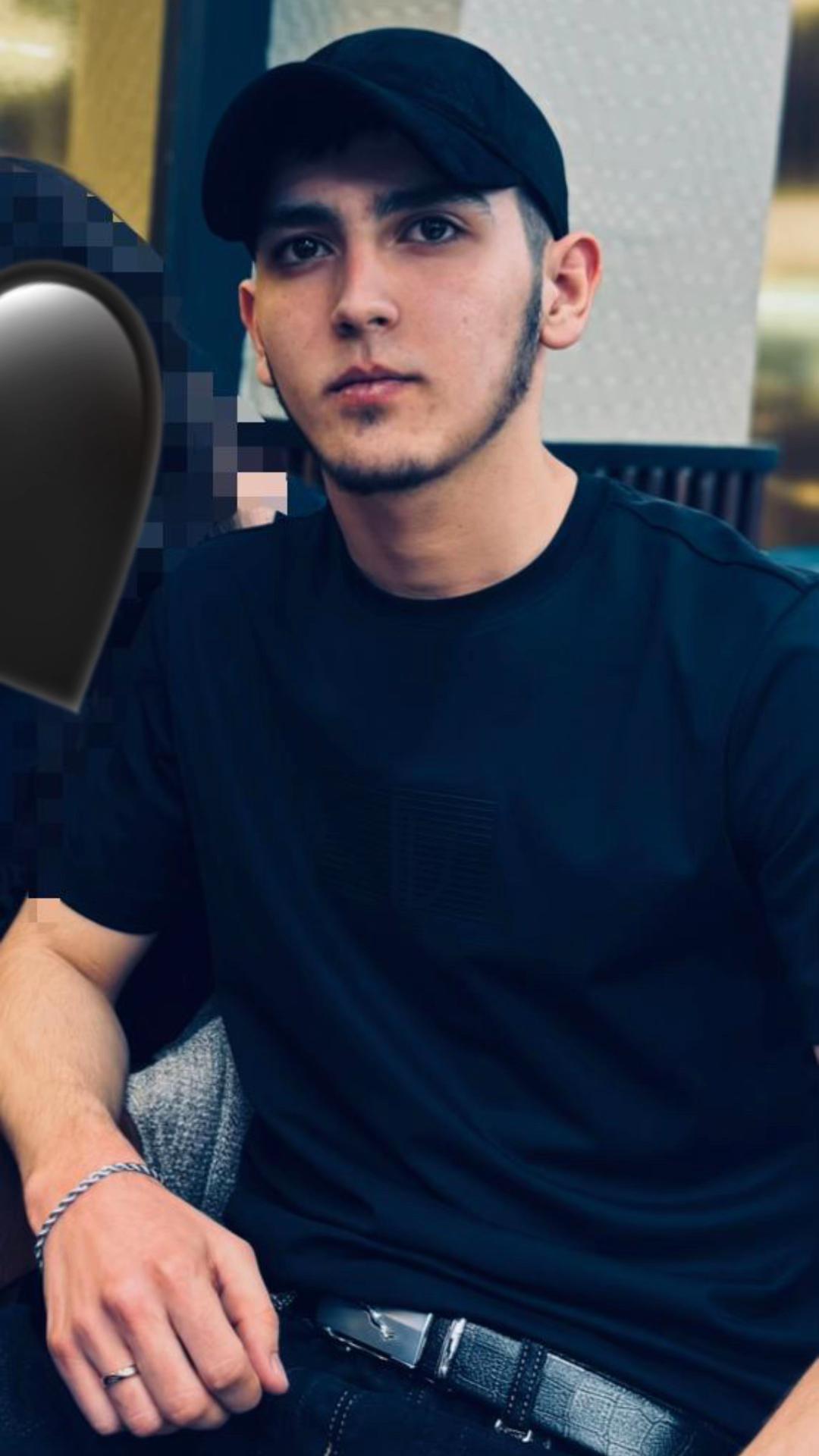 @²⁸