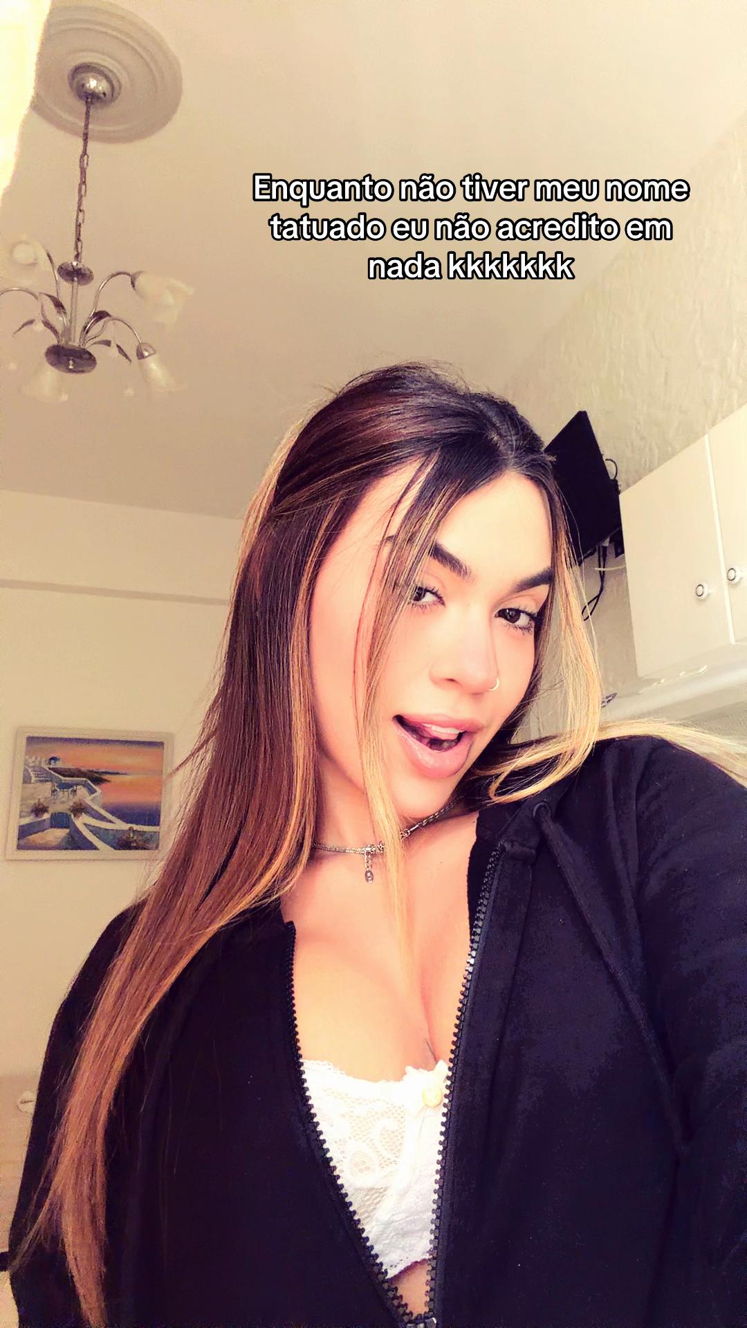@Paola_praxedees