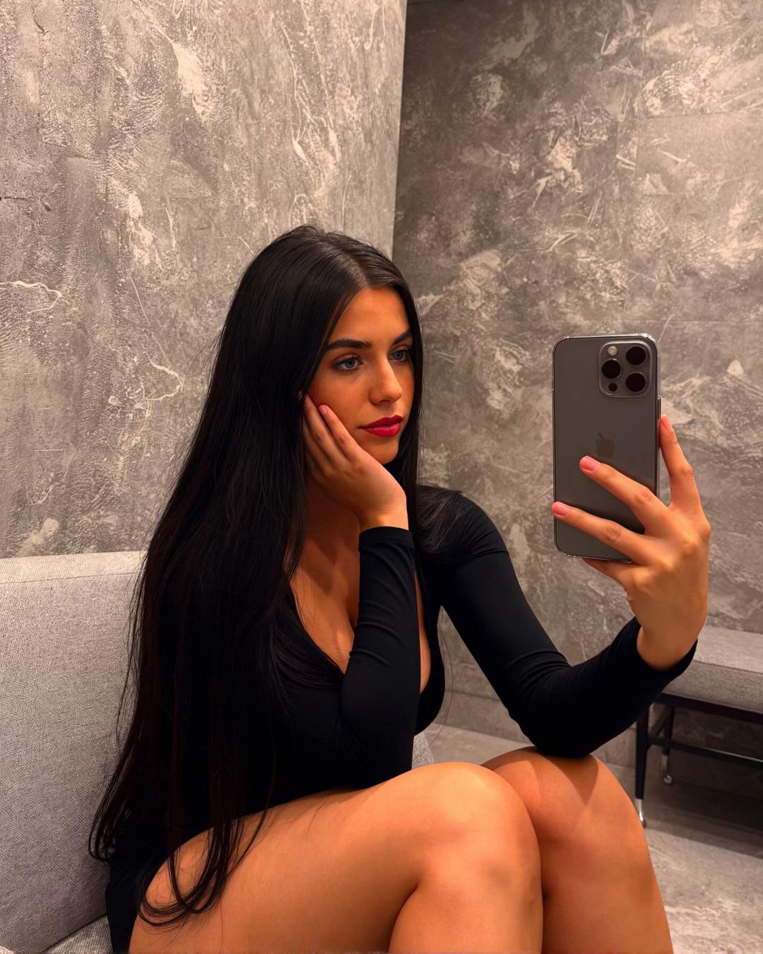 @Andreaburrowsx