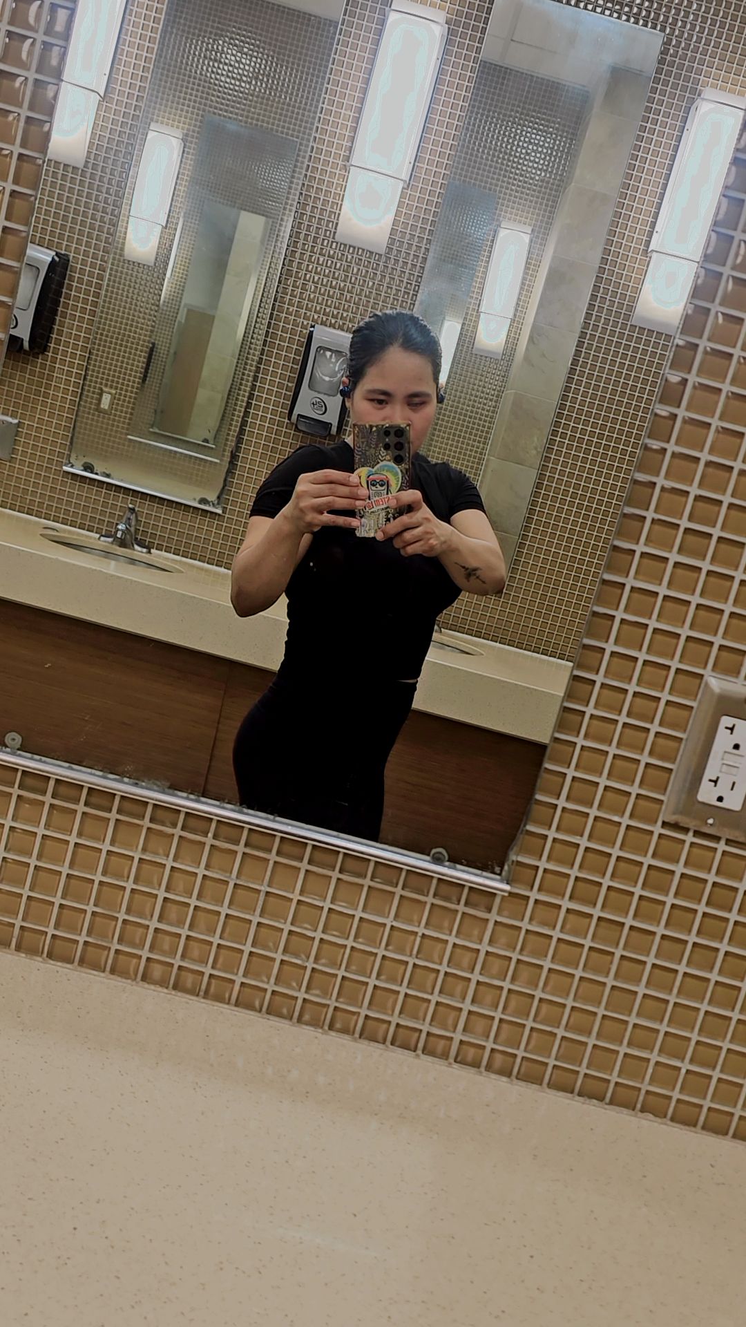 @nicole14