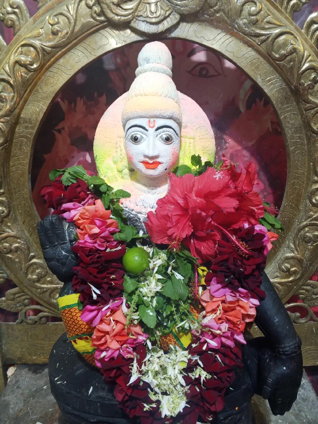 @சிவ ஸ்ரீ  குருக்கள்