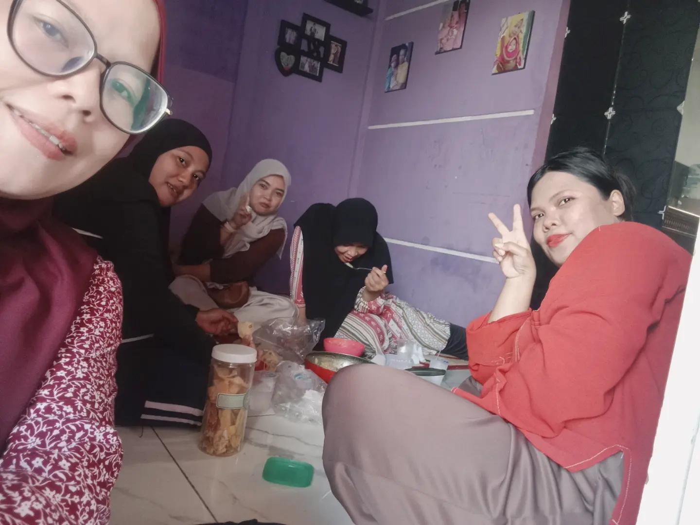 @Elisa Putri Elisa207