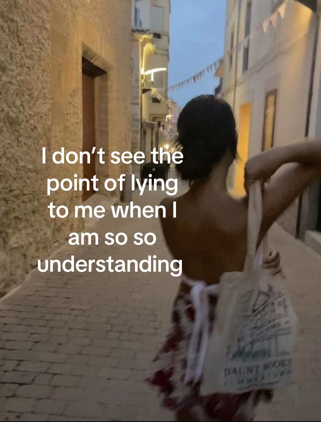 @holliex