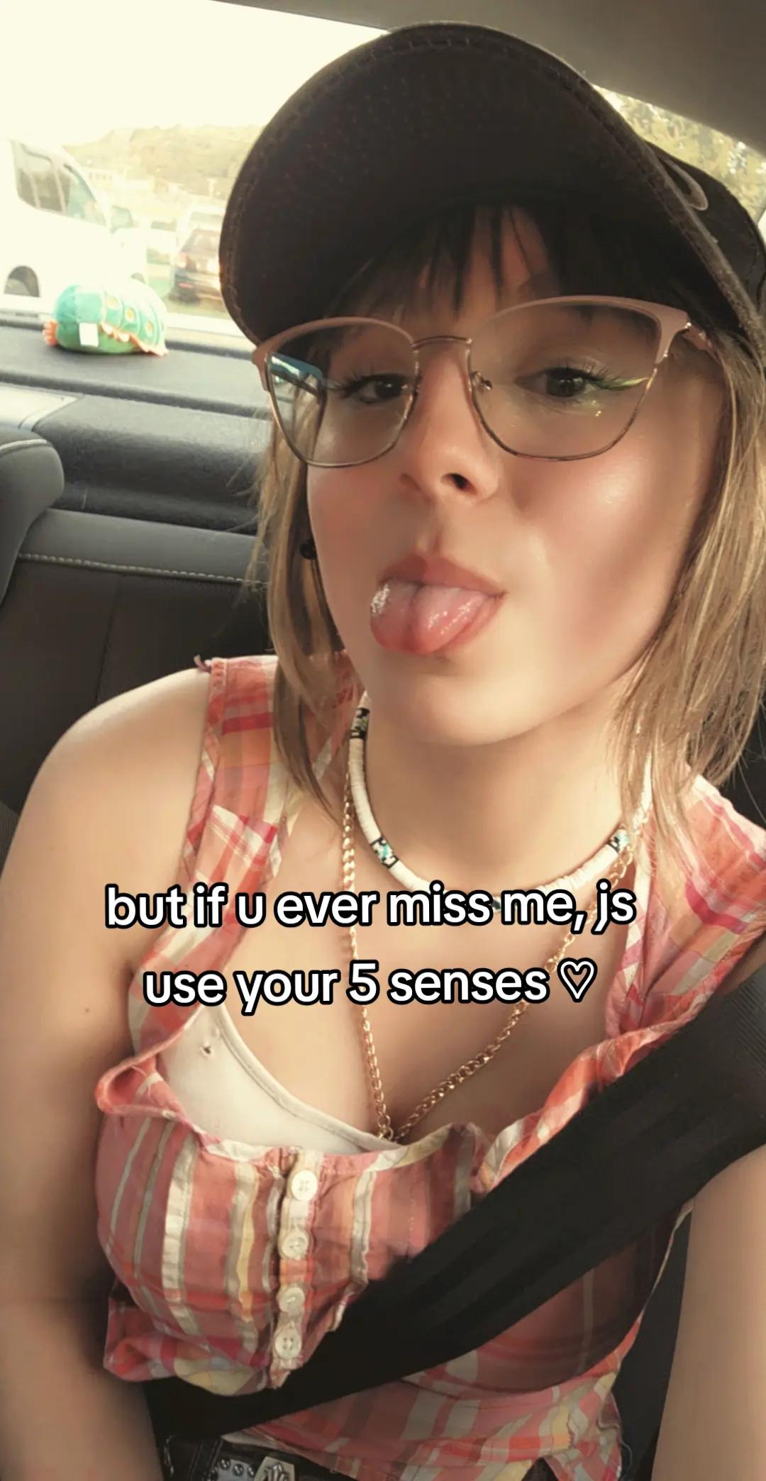 @𝚑𝚊𝚢 ♡