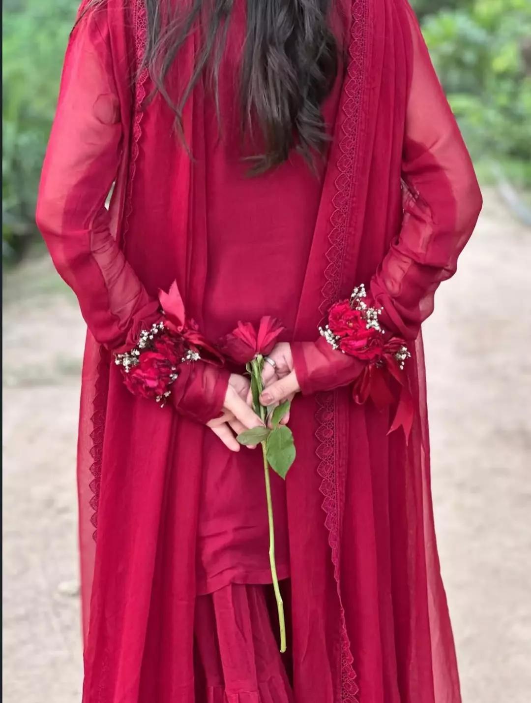 @😍Sawera R&acirc;jp&ouml;&ouml;t👰