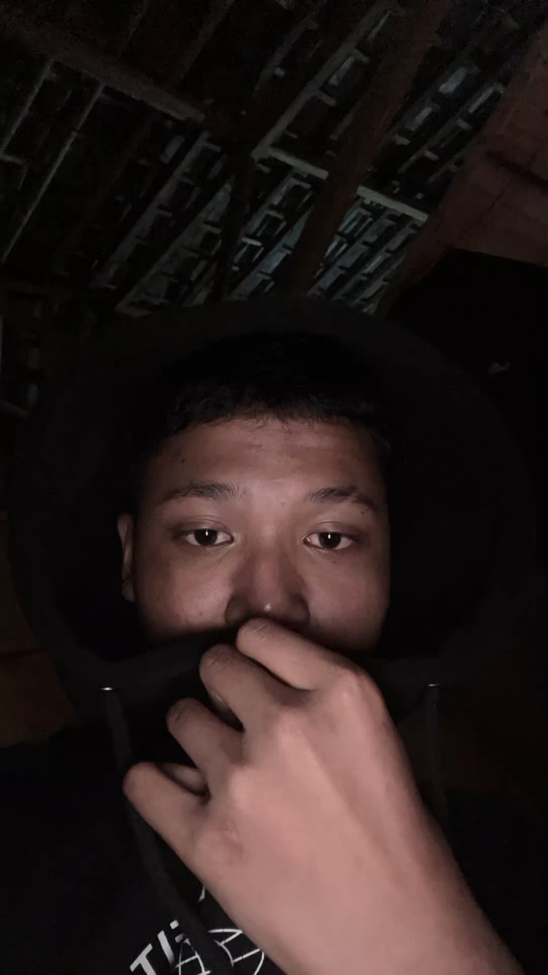 @𝕬𝕻𝕹