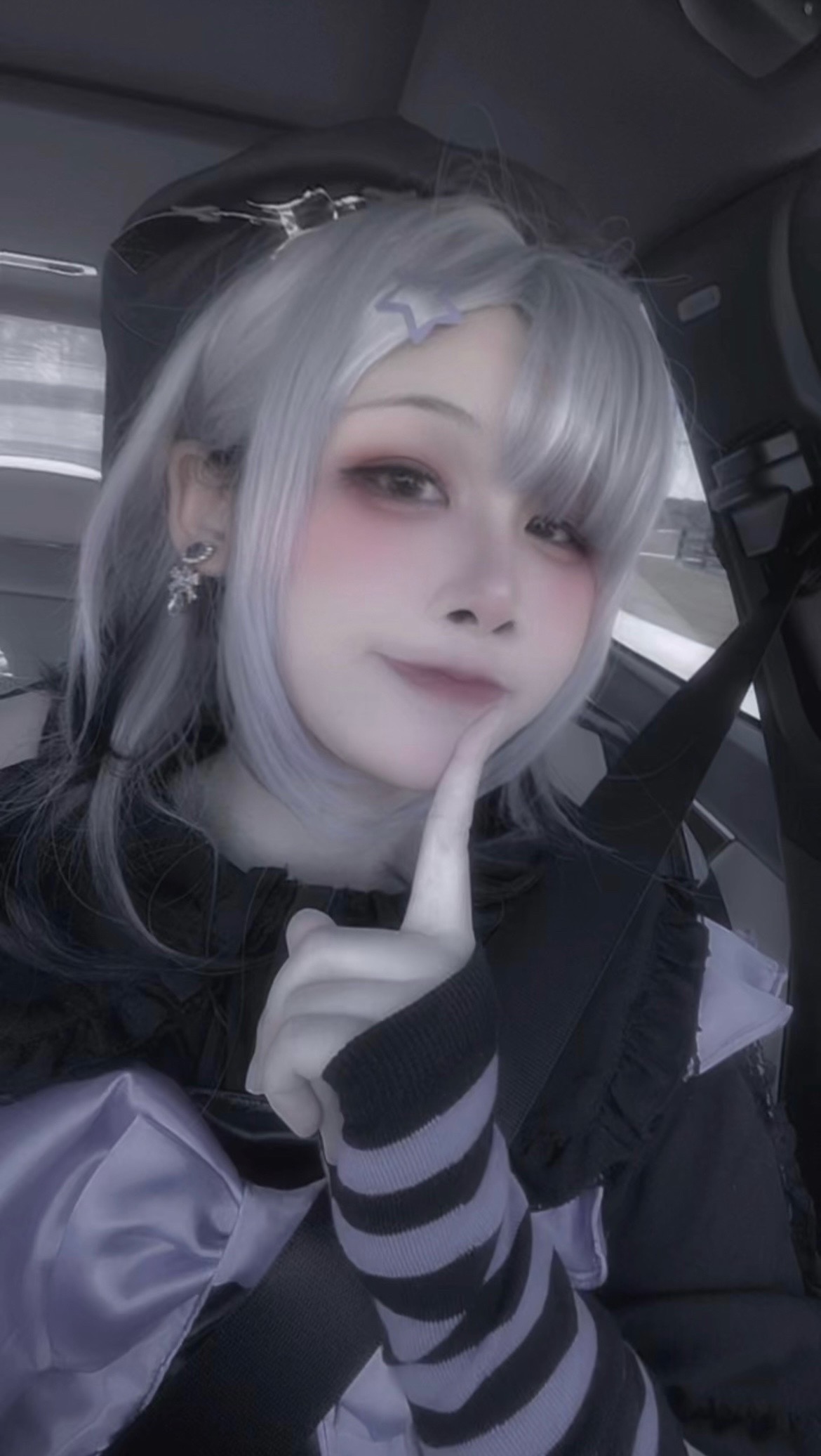 @猫屋敷綾乃
