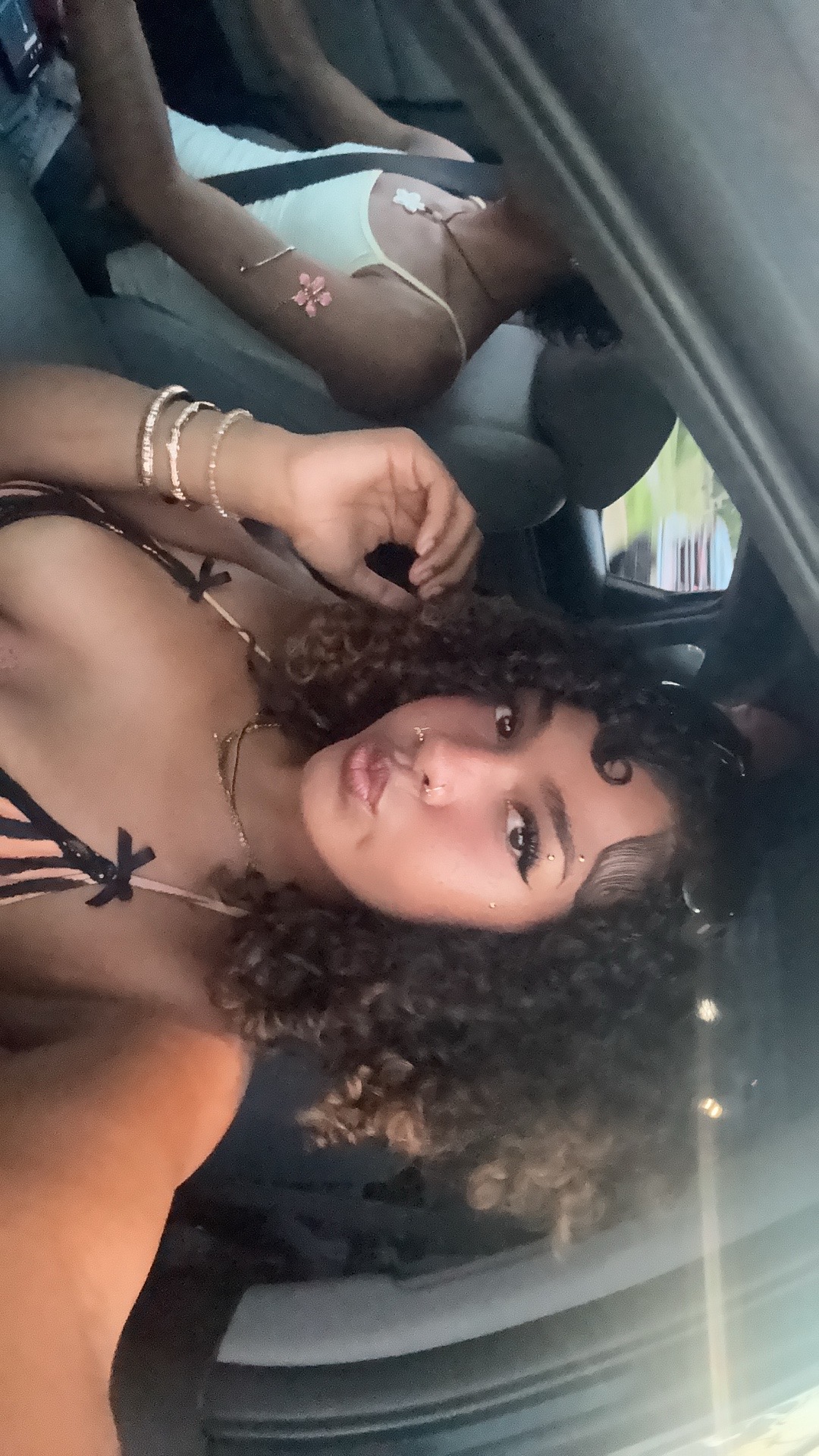 @vividabaddest1