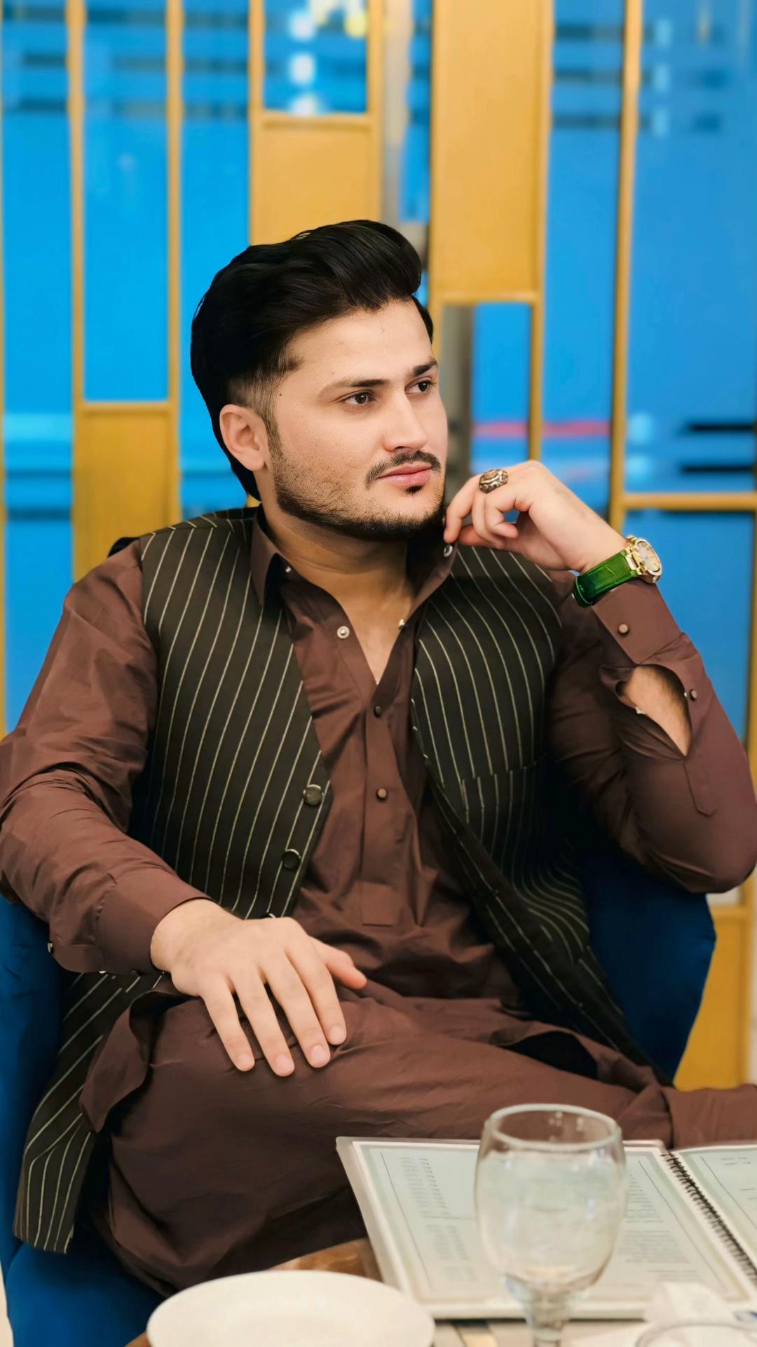 @Ilyaskhan98