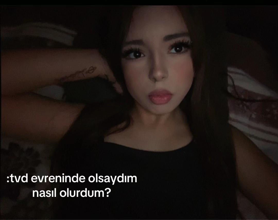 @CHERRY COLA🇹🇷