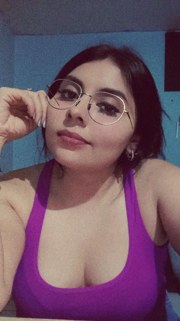 @YARESSI LOZANO💋