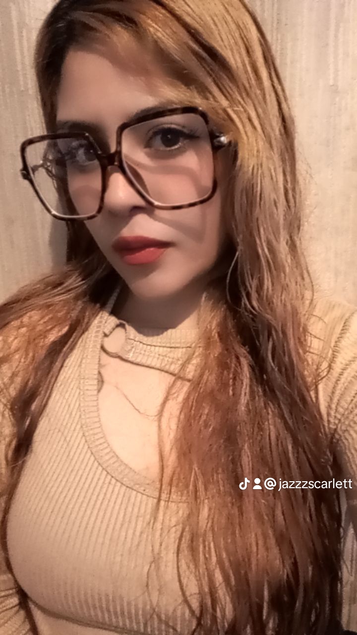 @Jazzz Scarlett 👸🏻🖤