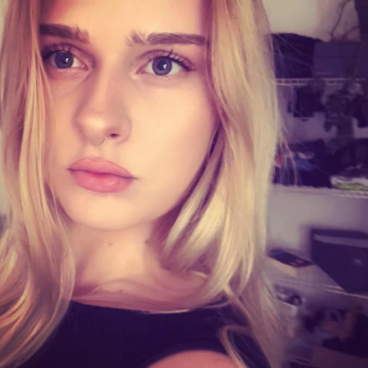 @lunazoey