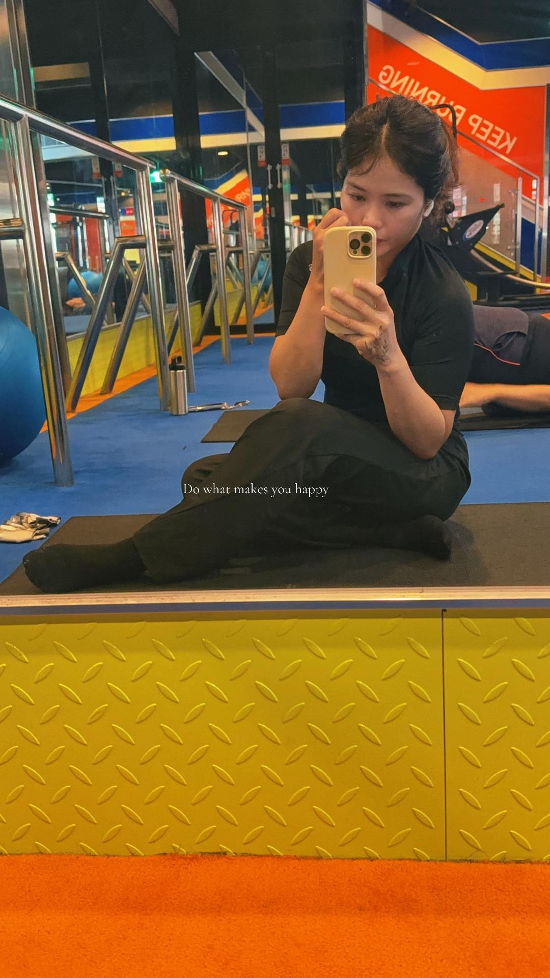 @𝓒𝓱𝓮𝓻𝓻𝔂 🍒