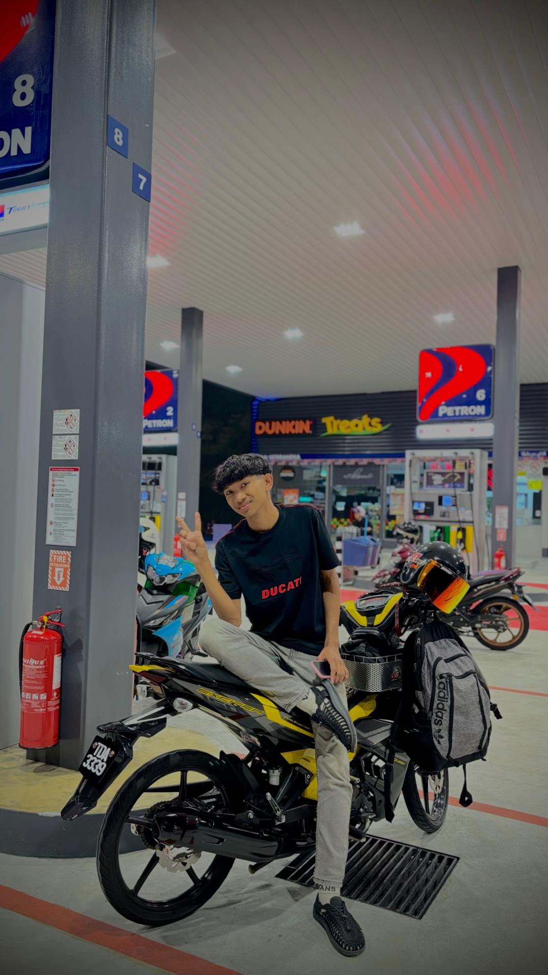 @𝐫𝐢𝐭𝐡 ✰