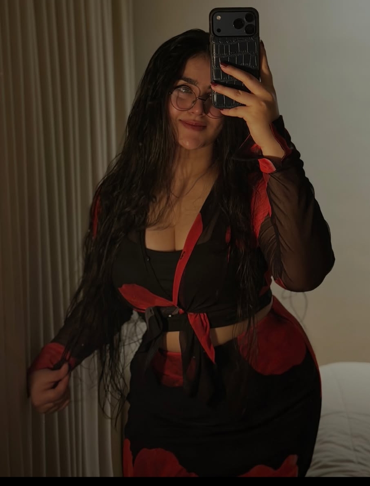 @queen of world
