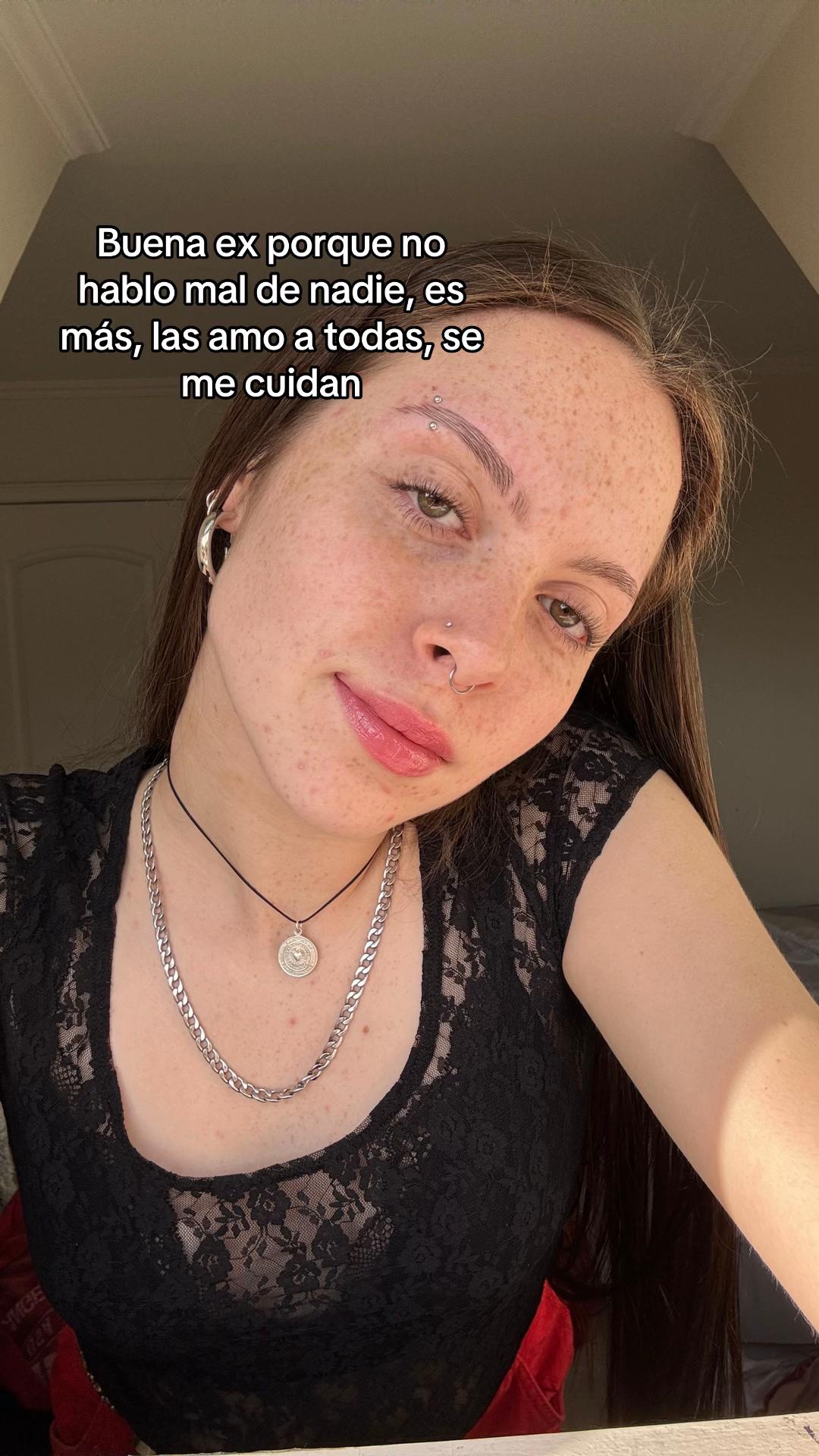 @momemakeup
