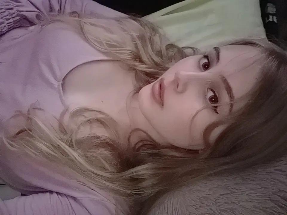 @Даша 🍥