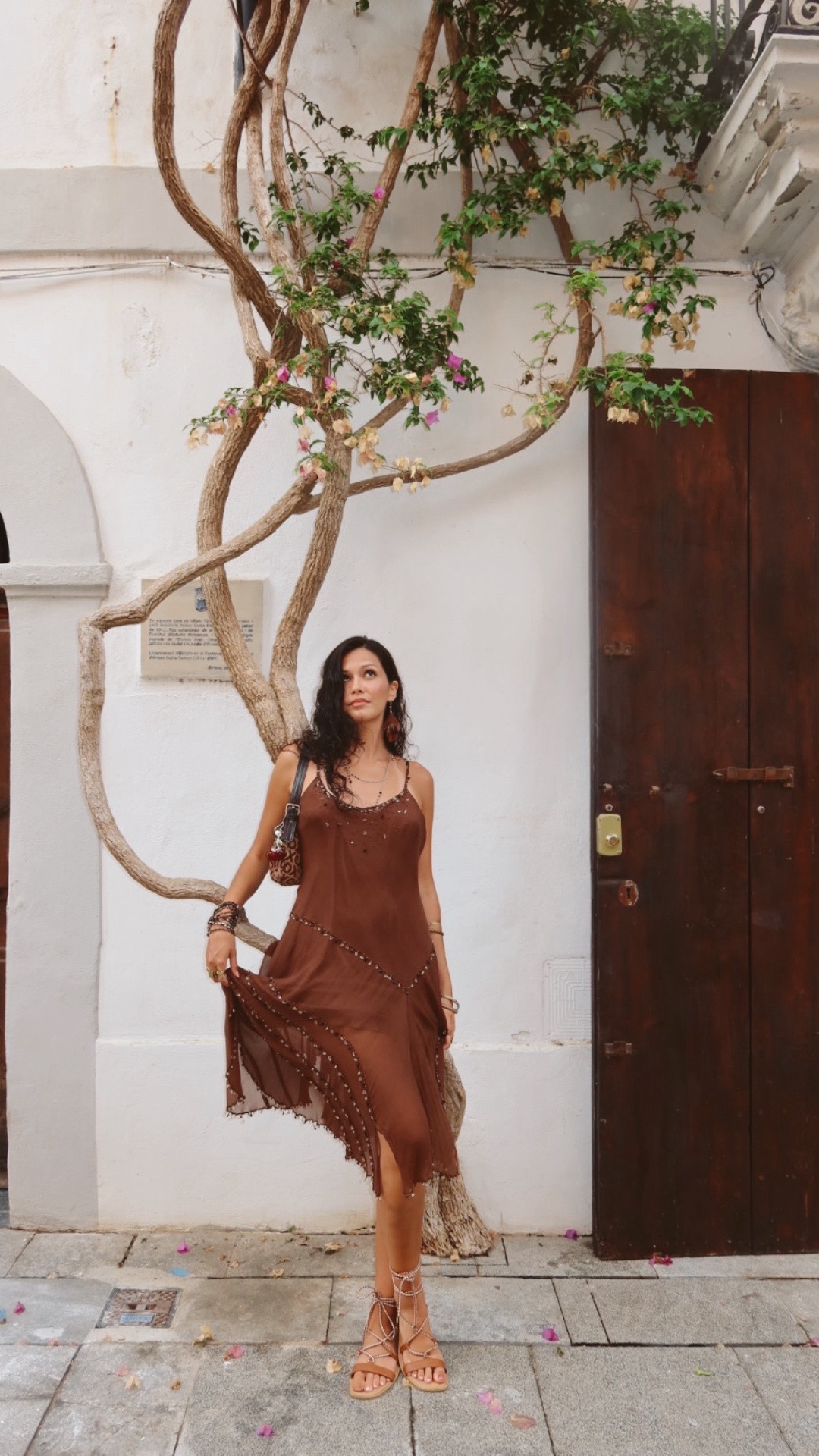 @꧁ gladys ꧂