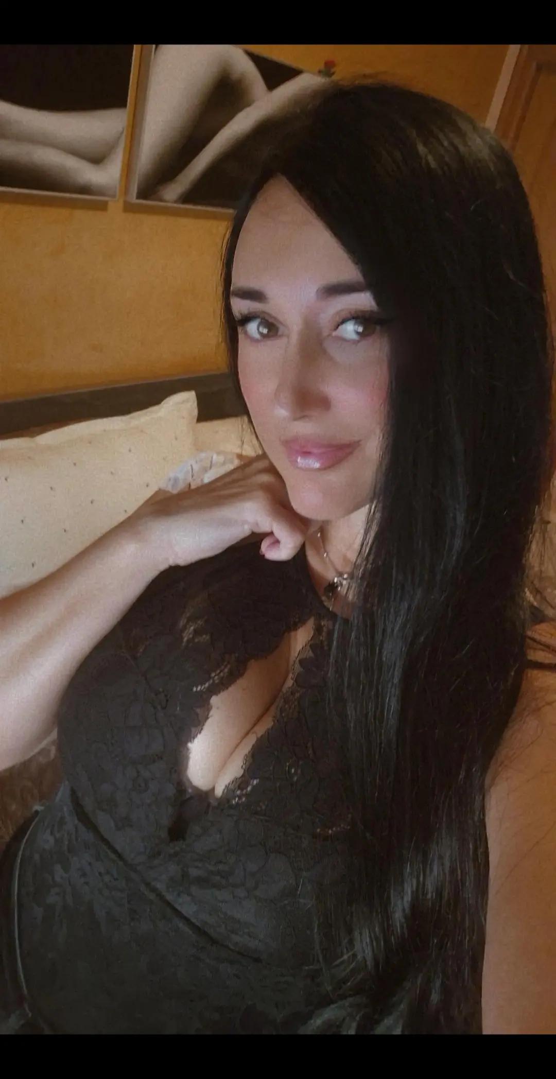 @alexandraboop