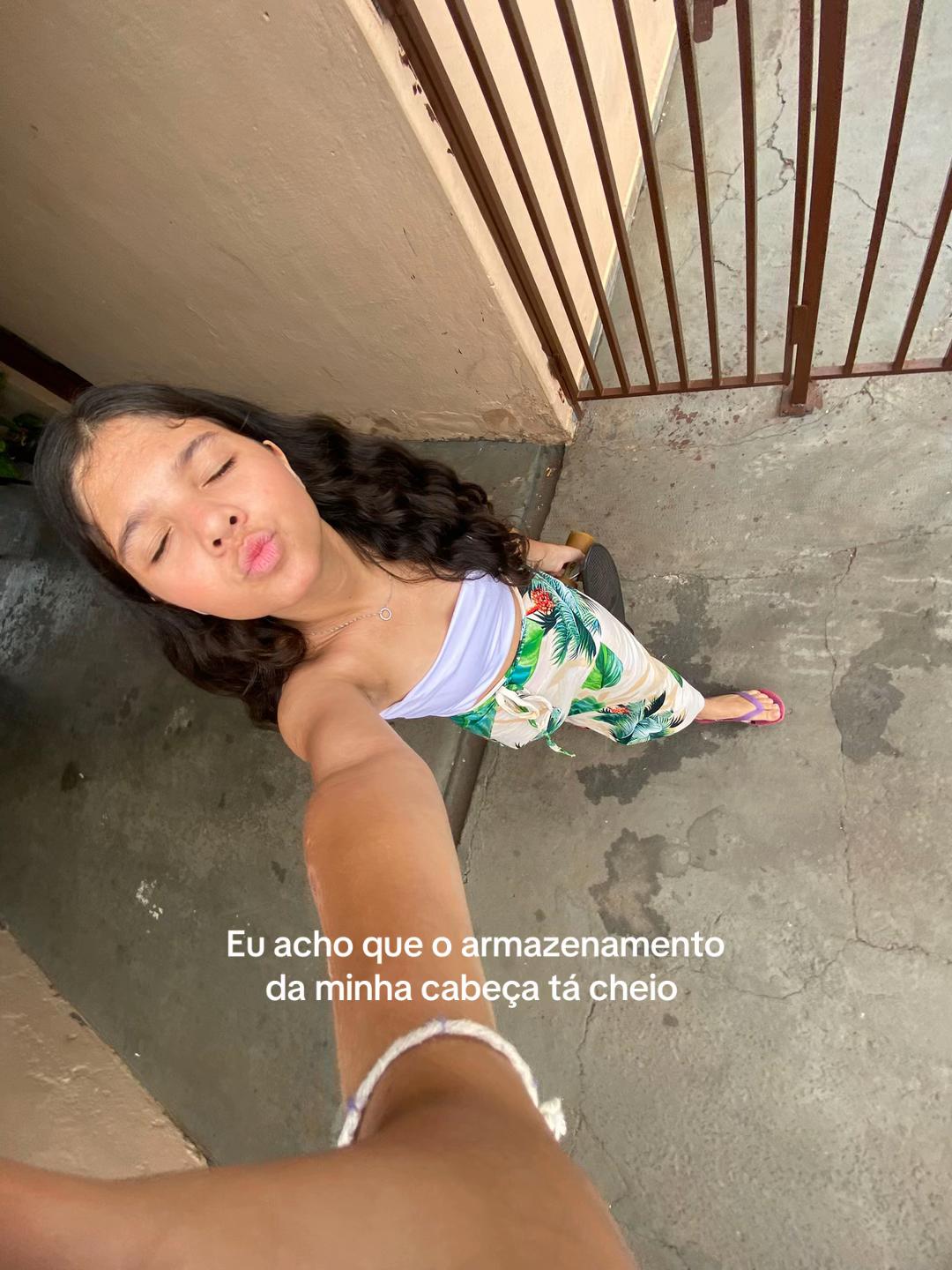 @julia_moreiira